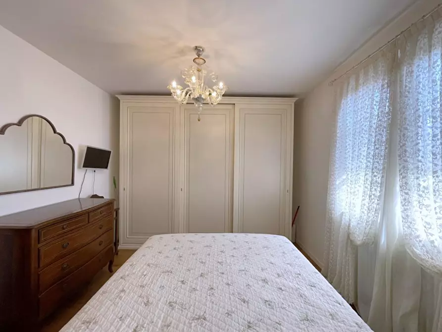 Immagine 43 di Casa trifamiliare in vendita  a Camaiore