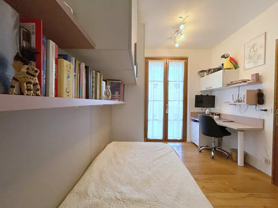 Immagine 32 di Casa trifamiliare in vendita  a Camaiore