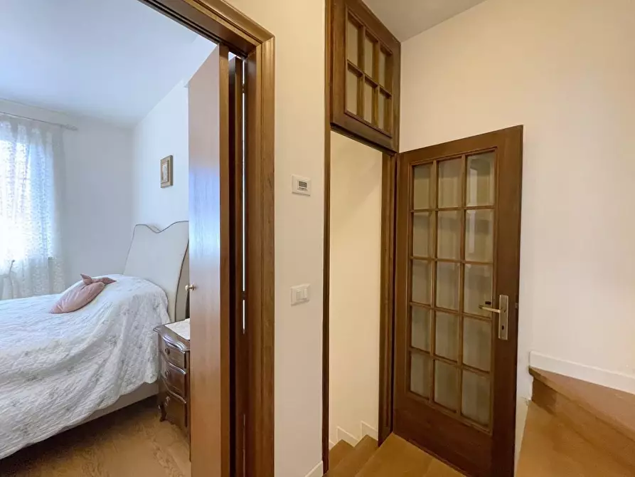 Immagine 39 di Casa trifamiliare in vendita  a Camaiore