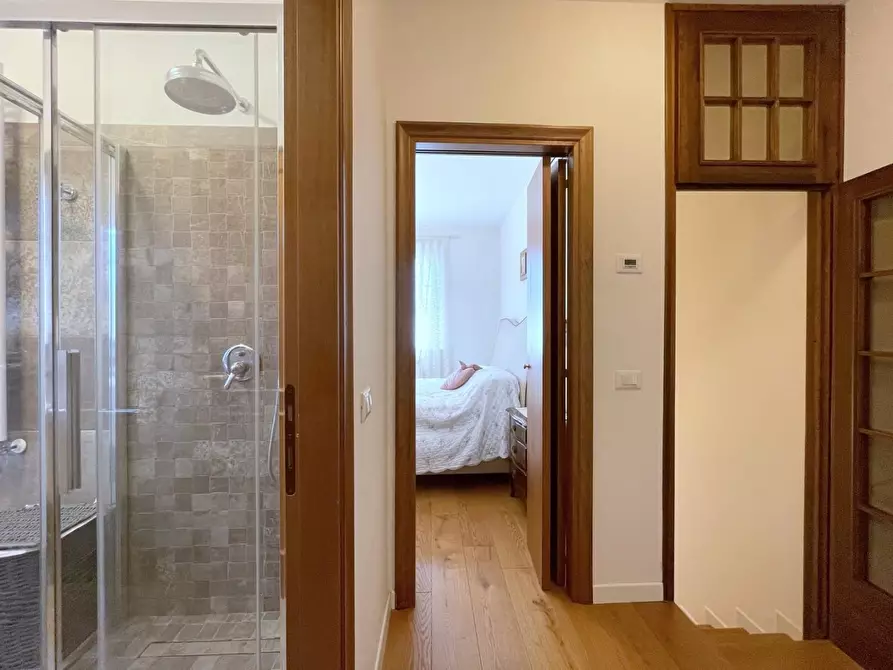 Immagine 34 di Casa trifamiliare in vendita  a Camaiore