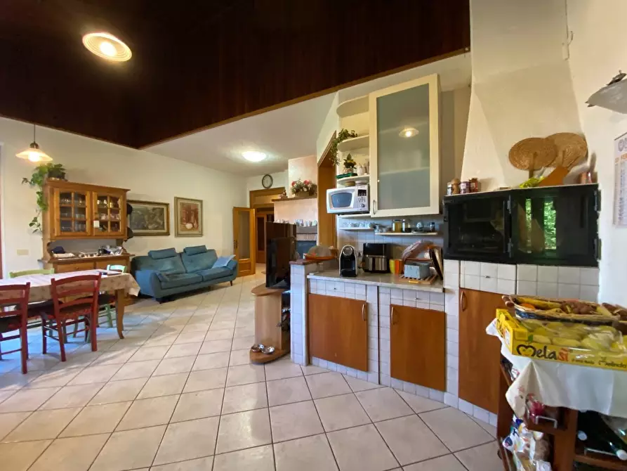 Immagine 10 di Casa indipendente in vendita  a Montelupo Fiorentino