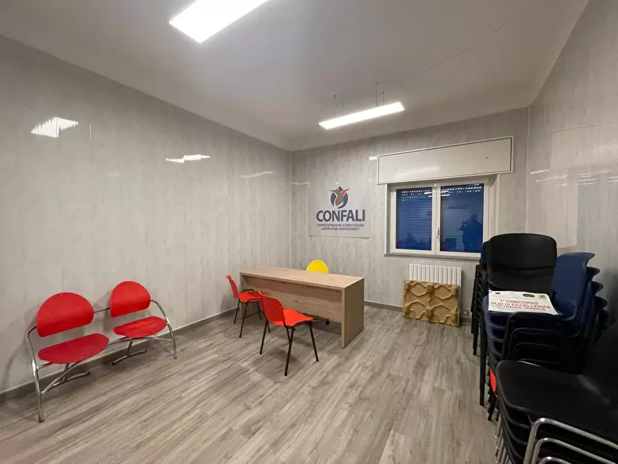 Immagine 6 di Appartamento in vendita  a Taranto