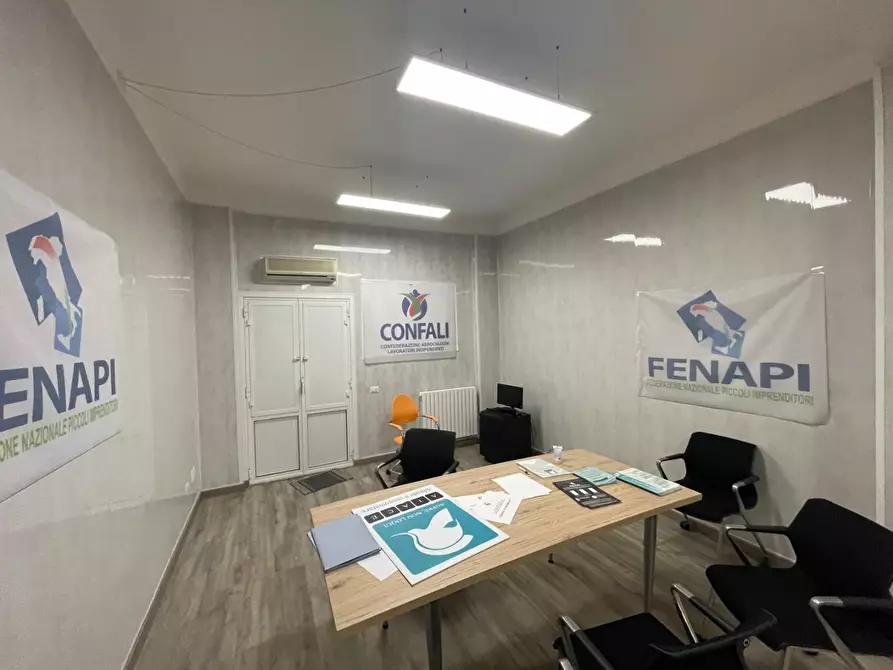 Immagine 4 di Appartamento in vendita  a Taranto