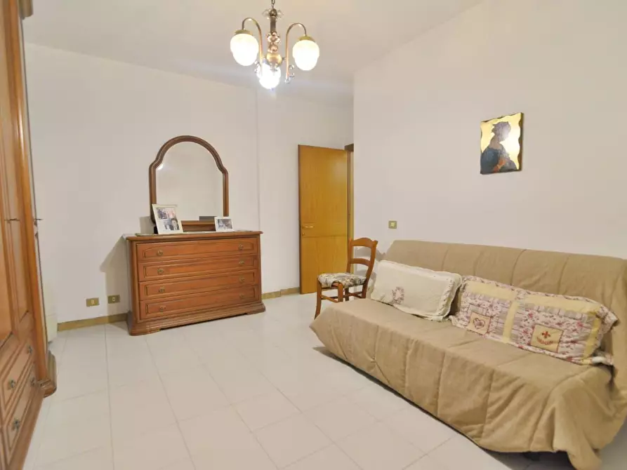 Immagine 20 di Appartamento in vendita  a Massa