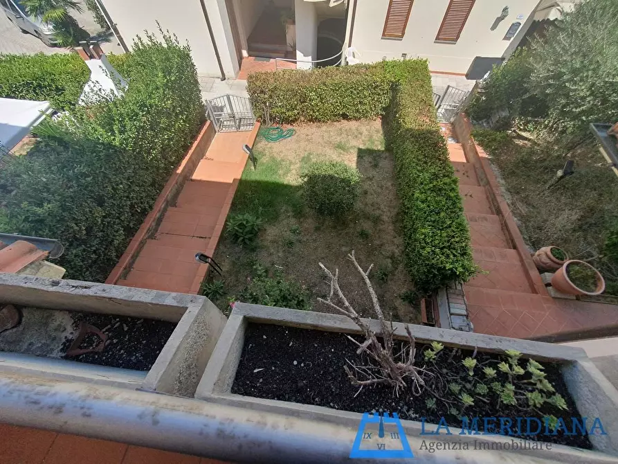 Immagine 24 di Terratetto in vendita  a Larciano