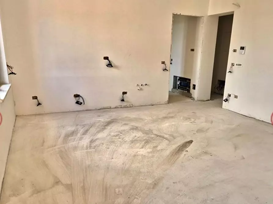 Immagine 8 di Appartamento in vendita  a Siena