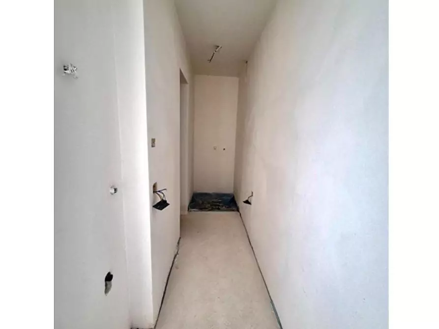 Immagine 6 di Appartamento in vendita  a Siena