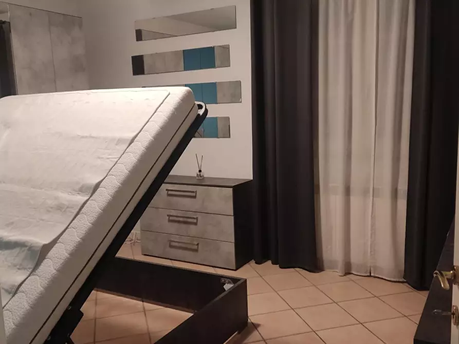 Immagine 14 di Appartamento in vendita  a Lucca