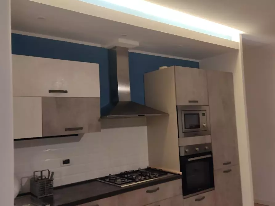 Immagine 8 di Appartamento in vendita  a Lucca