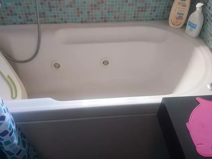 Immagine 18 di Villetta a schiera in vendita  a Massa