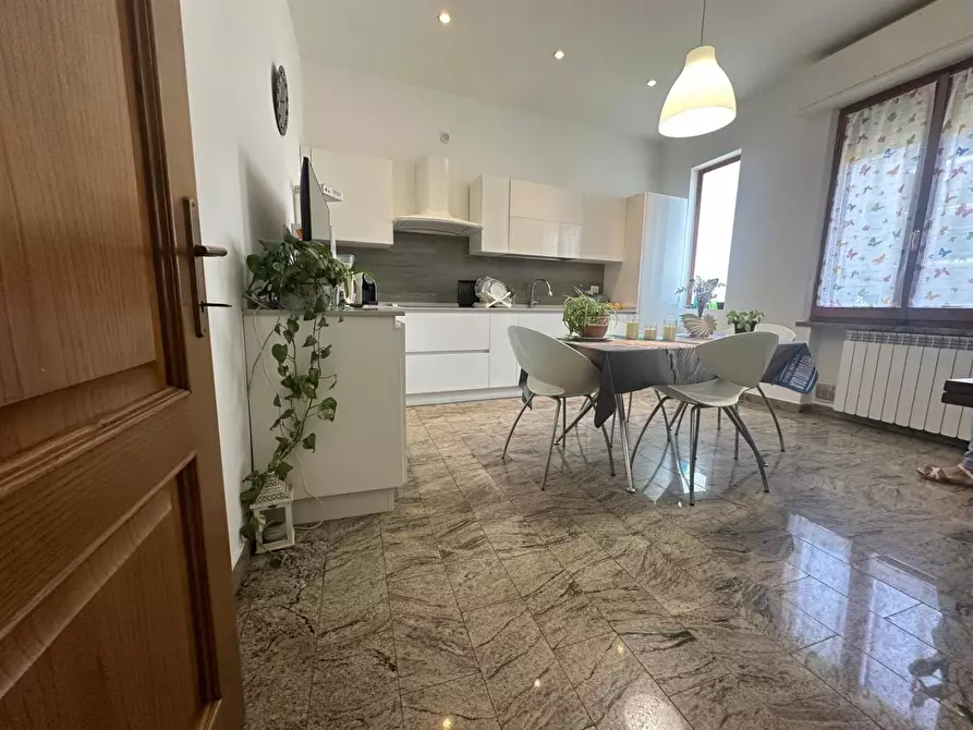 Immagine 12 di Appartamento in vendita  a Empoli