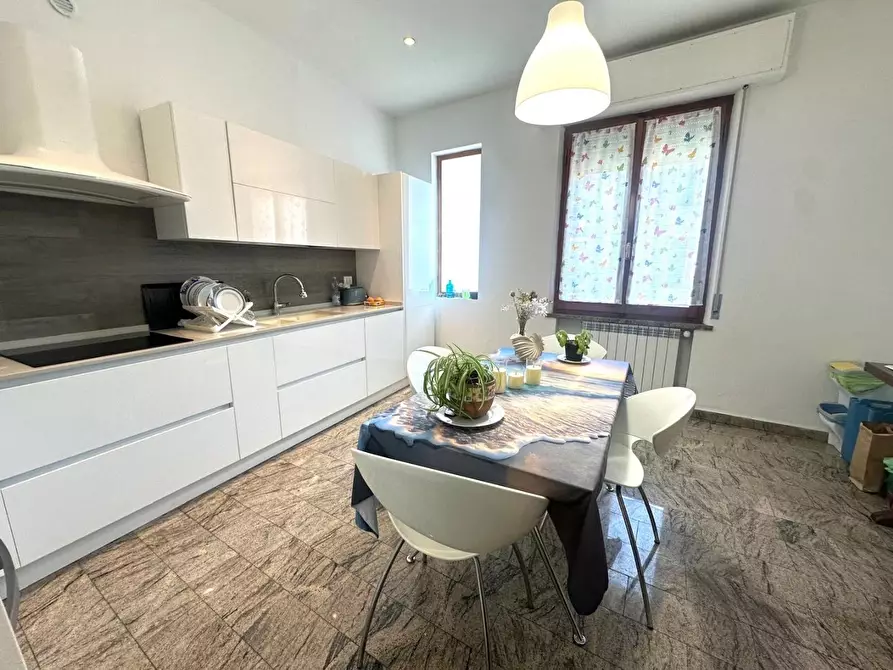 Immagine 13 di Appartamento in vendita  a Empoli