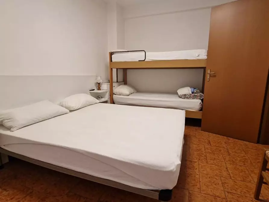 Immagine 16 di Appartamento in vendita  a Carrara