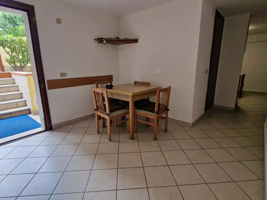 Immagine 11 di Appartamento in vendita  a Carrara