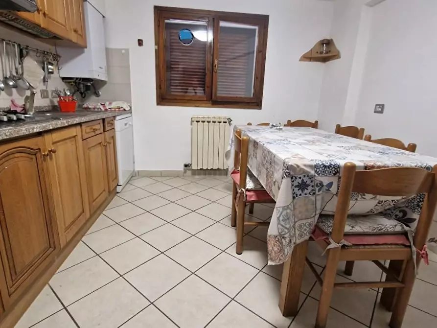 Immagine 6 di Appartamento in vendita  a Carrara