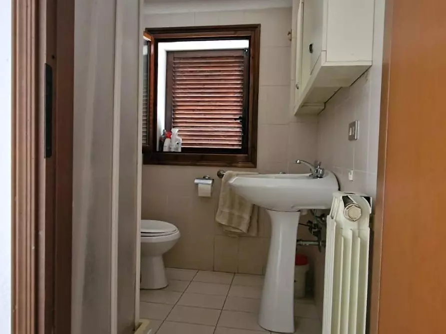 Immagine 7 di Appartamento in vendita  a Carrara