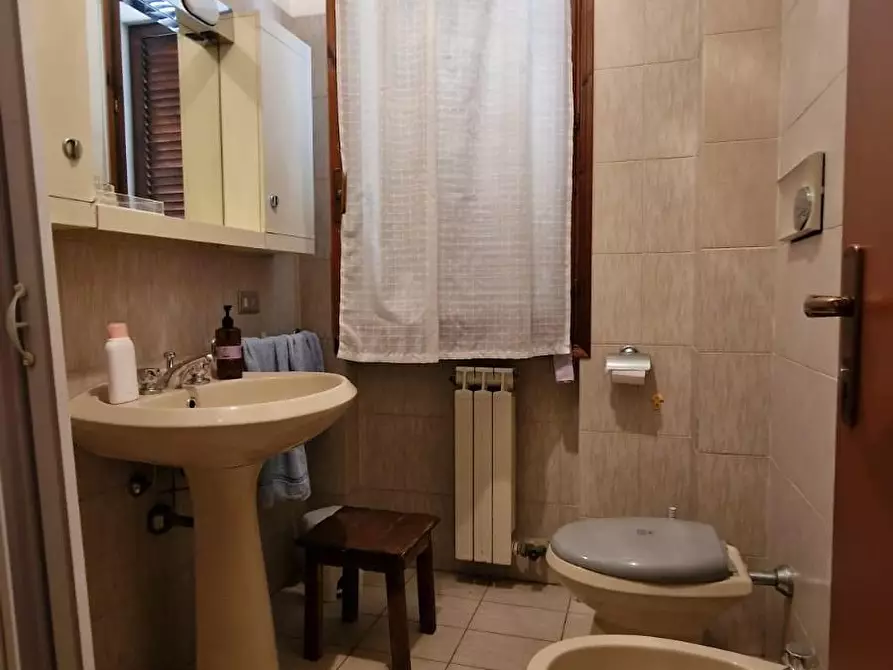 Immagine 21 di Appartamento in vendita  a Carrara