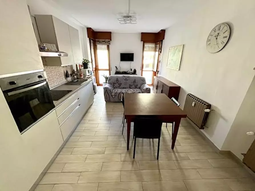 Immagine 2 di Appartamento in vendita  a Pisa