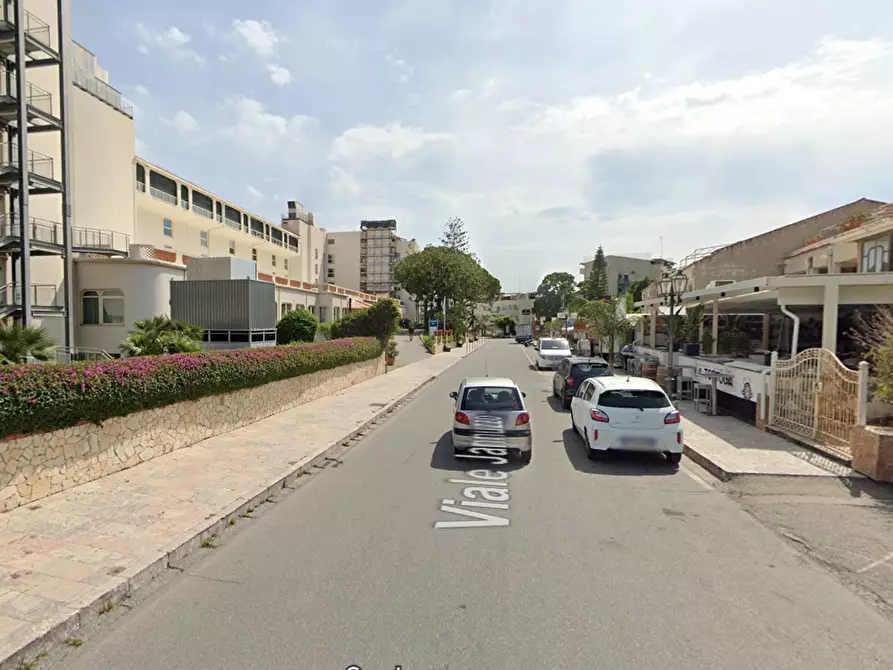 Immagine 4 di Bar / Ristorante in affitto  a Giardini-Naxos