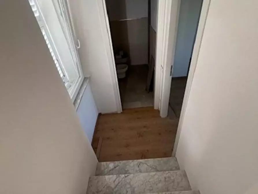 Immagine 5 di Appartamento in vendita  a Sarzana