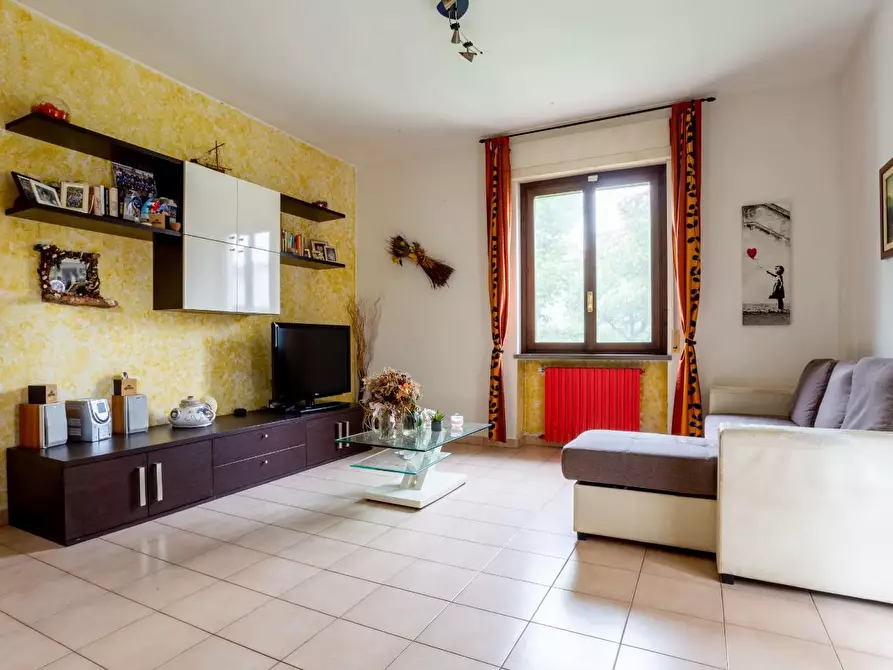 Immagine 2 di Villa in vendita  a San Giuliano Terme