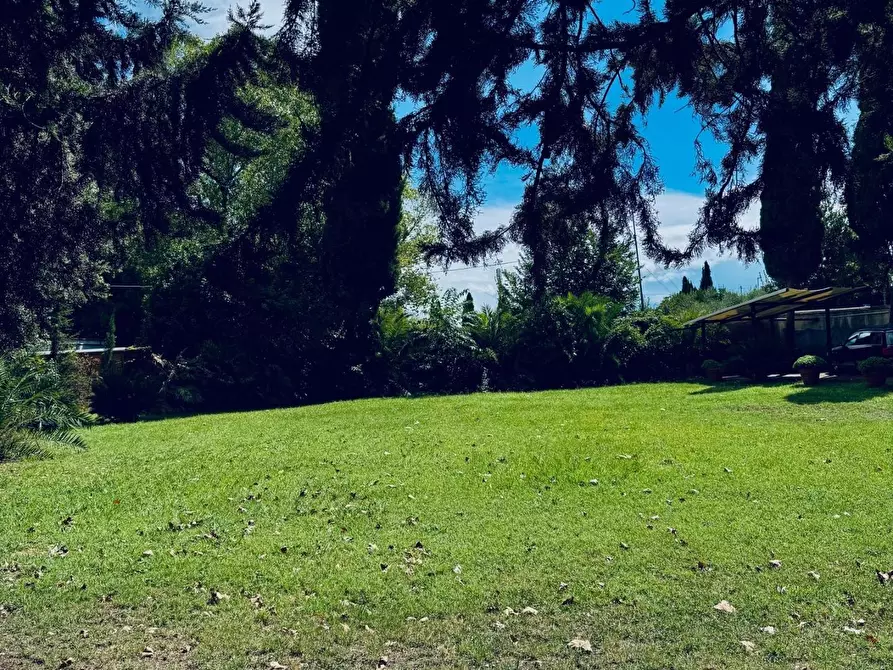 Immagine 25 di Casa semindipendente in vendita  a Cascina