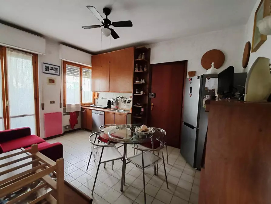 Immagine 8 di Appartamento in vendita  a Massa