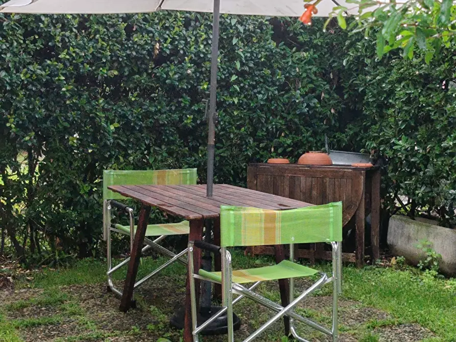 Immagine 22 di Appartamento in vendita  a Massa