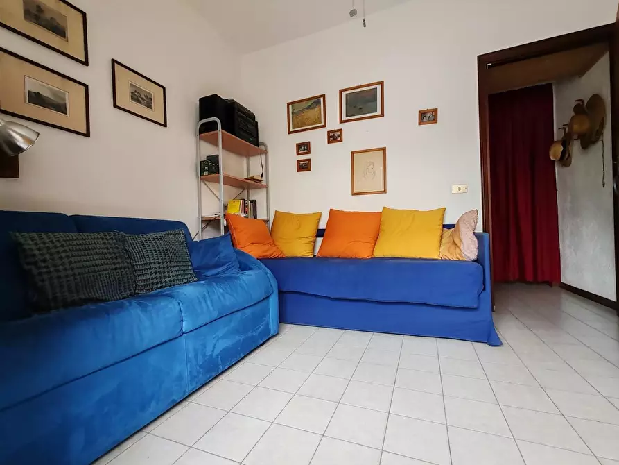 Immagine 10 di Appartamento in vendita  a Massa