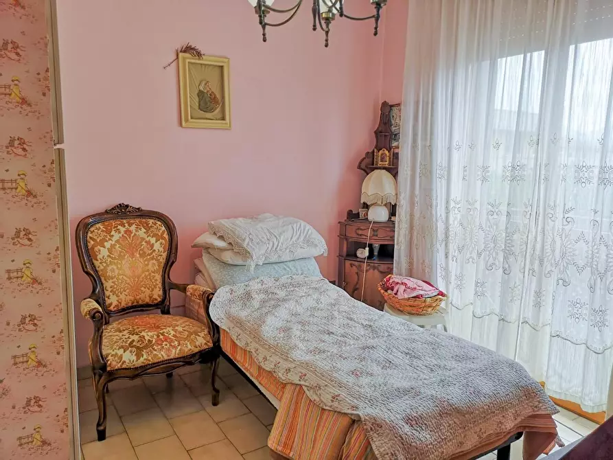 Immagine 15 di Appartamento in vendita  a Massa