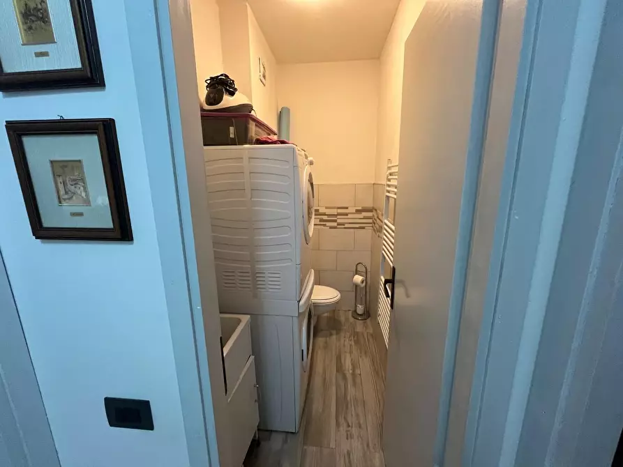 Immagine 19 di Appartamento in vendita  a Massa