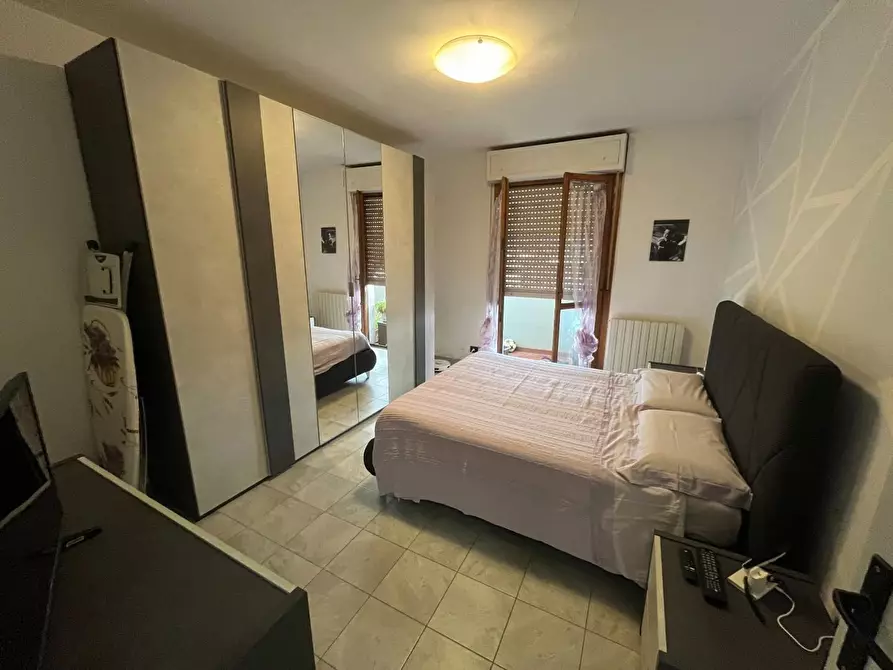 Immagine 13 di Appartamento in vendita  a Massa