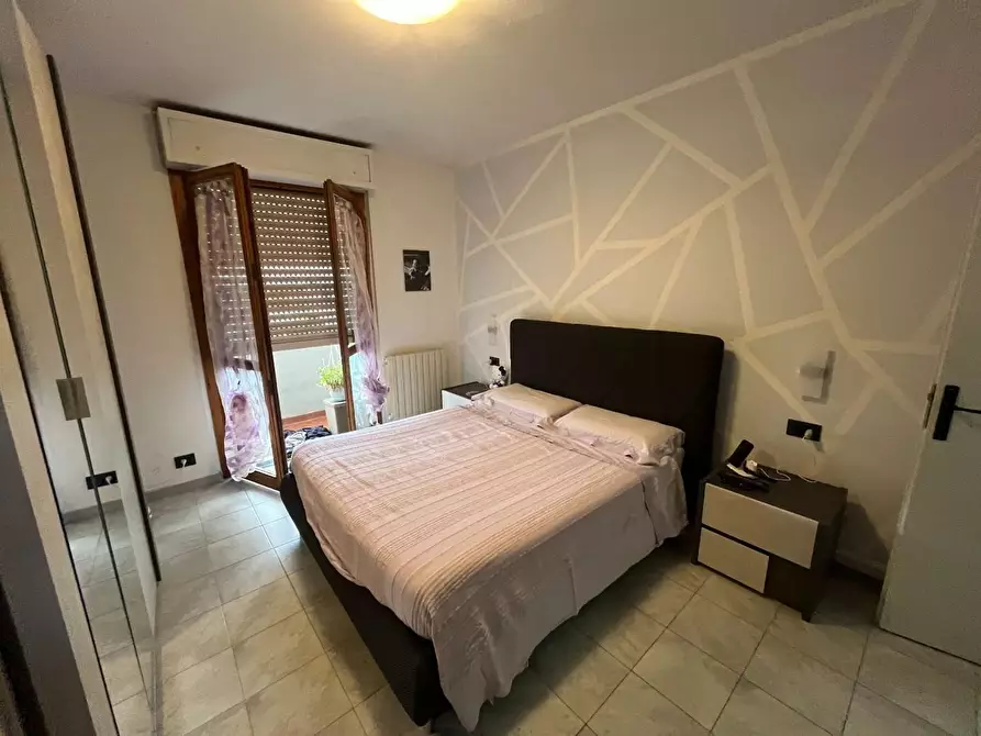 Immagine 11 di Appartamento in vendita  a Massa