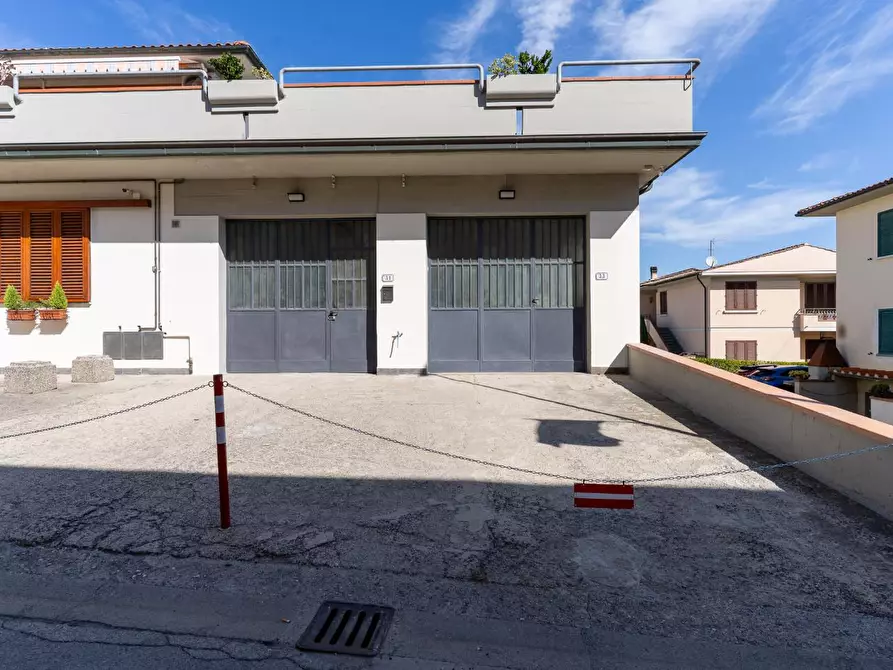 Immagine 11 di Attività artigianale in affitto  a Cerreto Guidi