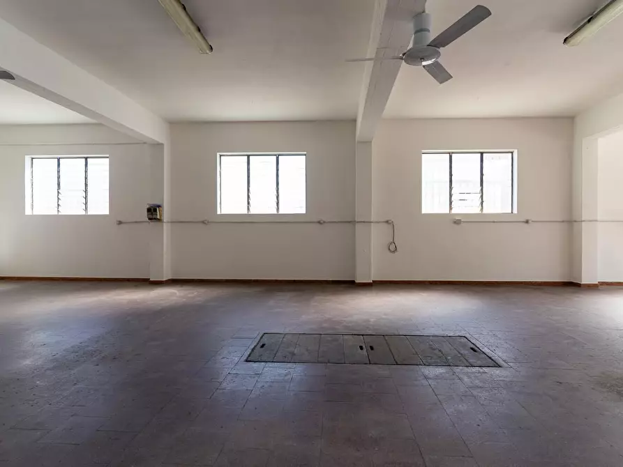 Immagine 9 di Attività artigianale in affitto  a Cerreto Guidi