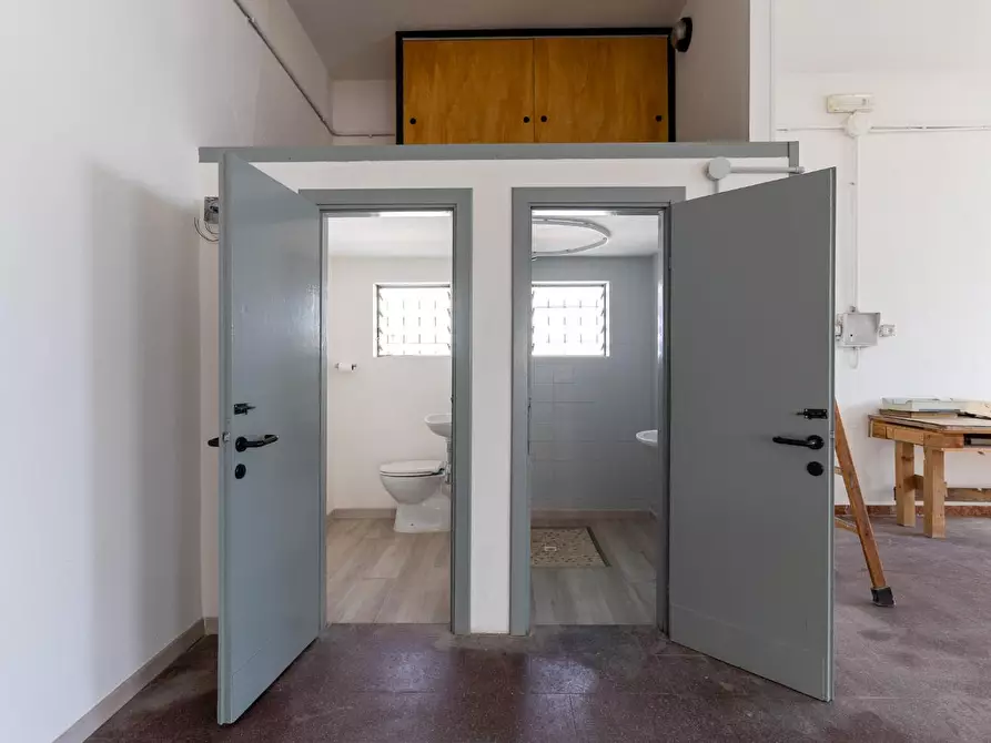 Immagine 6 di Attività artigianale in affitto  a Cerreto Guidi