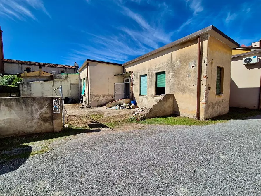 Immagine 14 di Villa in vendita  a Pisa