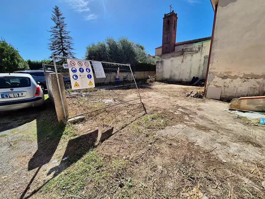 Immagine 25 di Villa in vendita  a Pisa