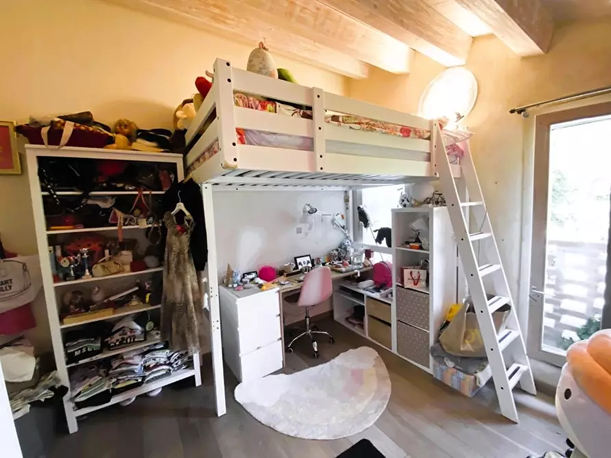 Immagine 7 di Casa colonica in vendita  a Vinci