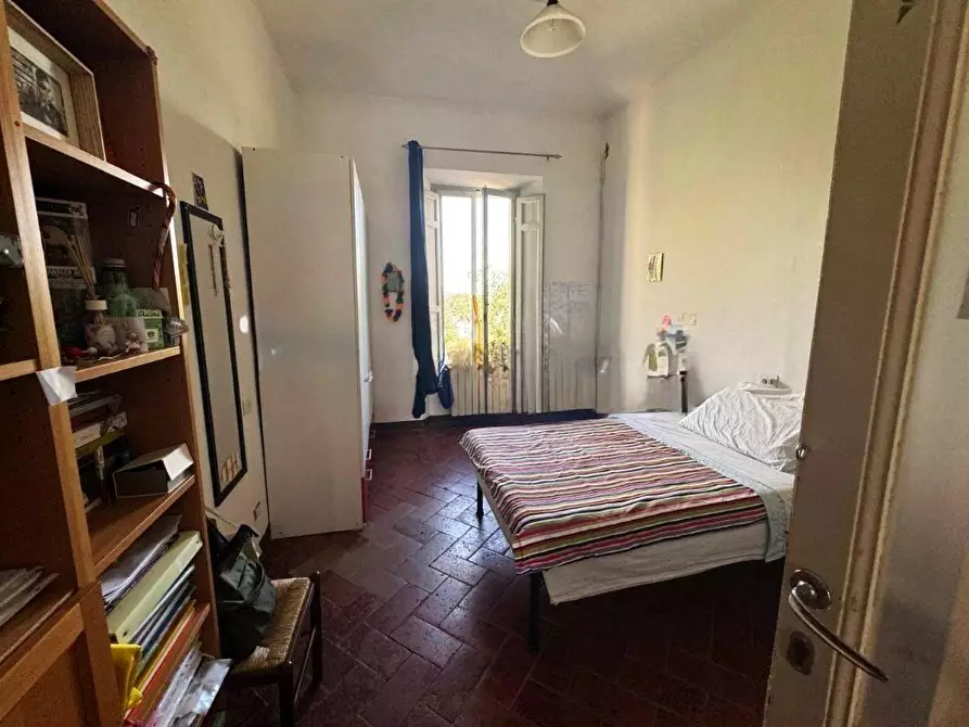 Immagine 4 di Appartamento in vendita  a Siena