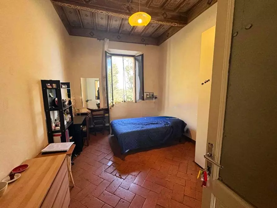 Immagine 5 di Appartamento in vendita  a Siena