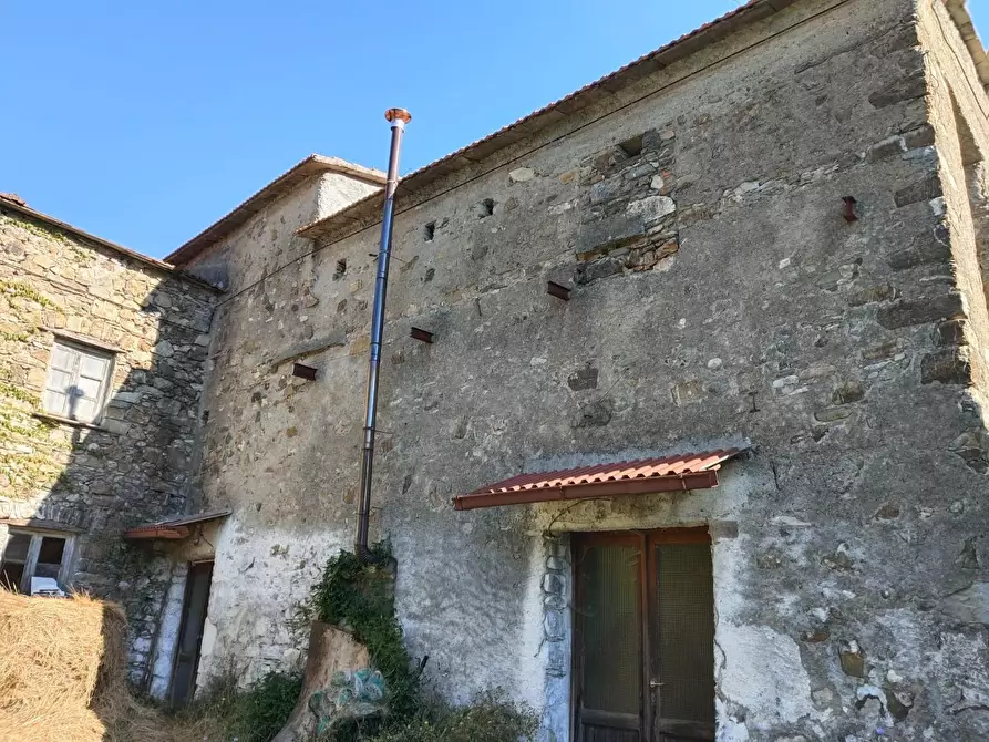 Immagine 13 di Rustico / casale in vendita  a Varese Ligure