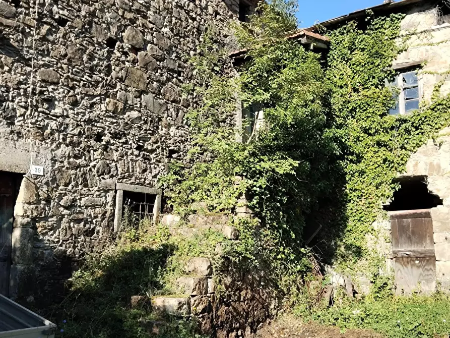 Immagine 19 di Rustico / casale in vendita  a Varese Ligure