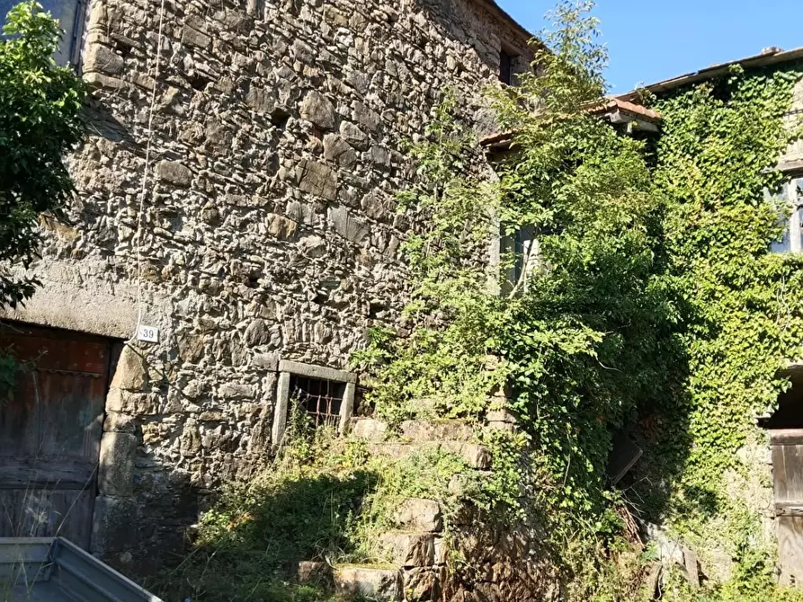 Immagine 12 di Rustico / casale in vendita  a Varese Ligure
