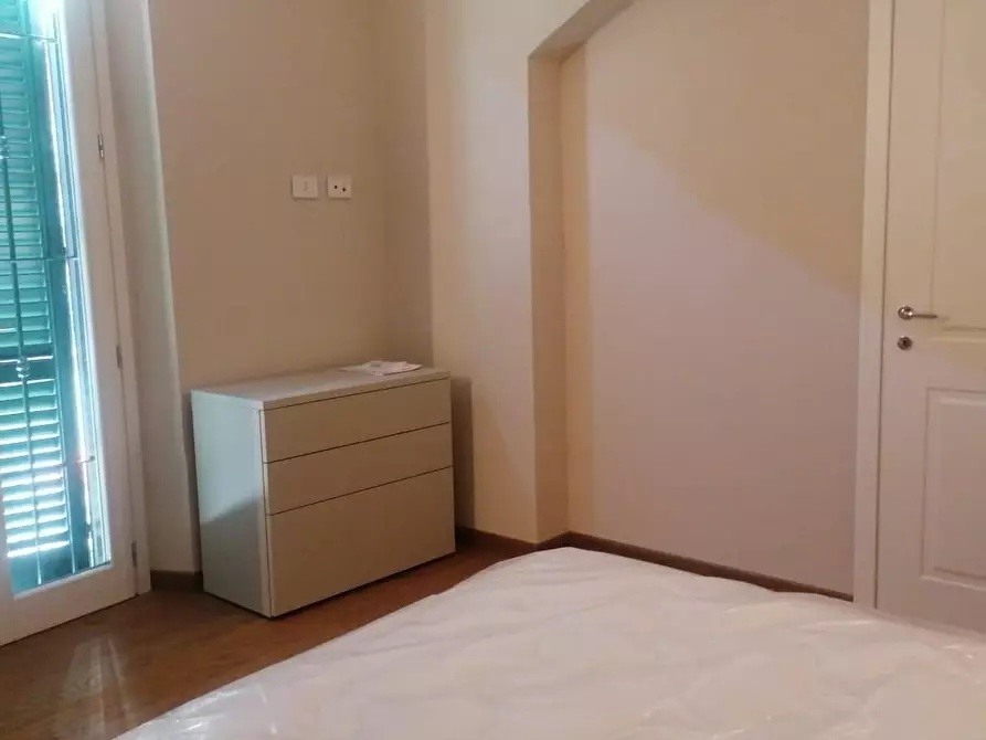 Immagine 13 di Appartamento in affitto  a Pisa