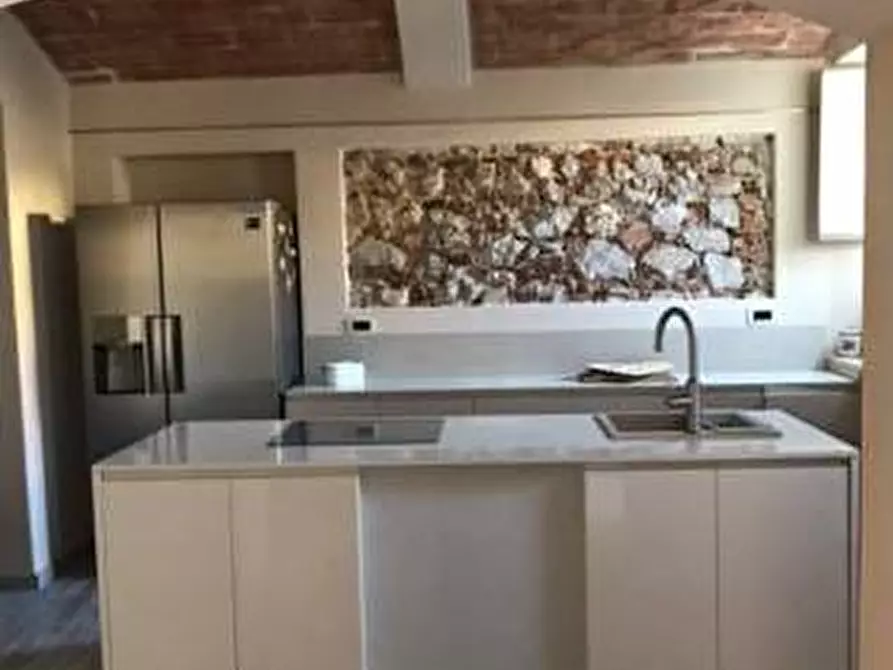 Immagine 1 di Appartamento in affitto  a Pisa