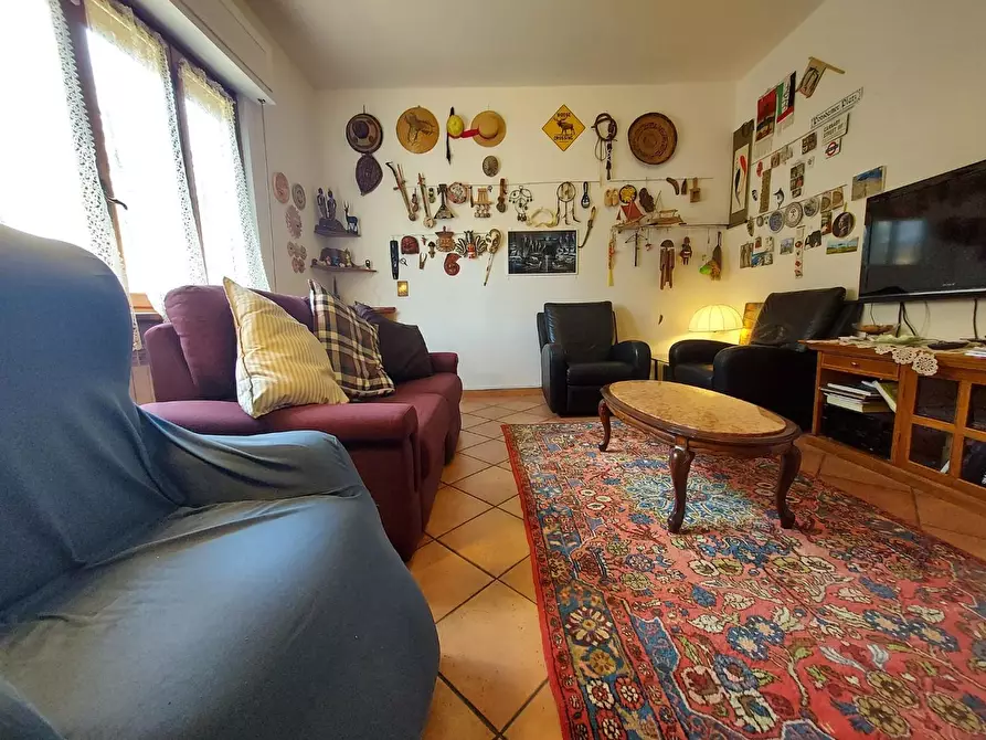 Immagine 40 di Casa bifamiliare in vendita  a Lucca