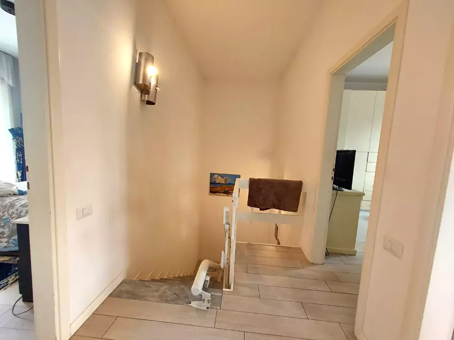 Immagine 54 di Casa bifamiliare in vendita  a Lucca