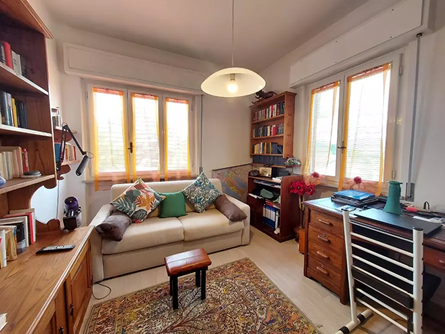 Immagine 59 di Casa bifamiliare in vendita  a Lucca