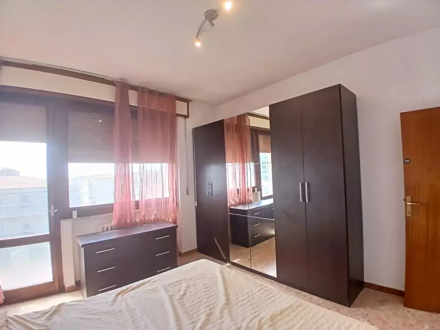 Immagine 14 di Appartamento in vendita  a Livorno